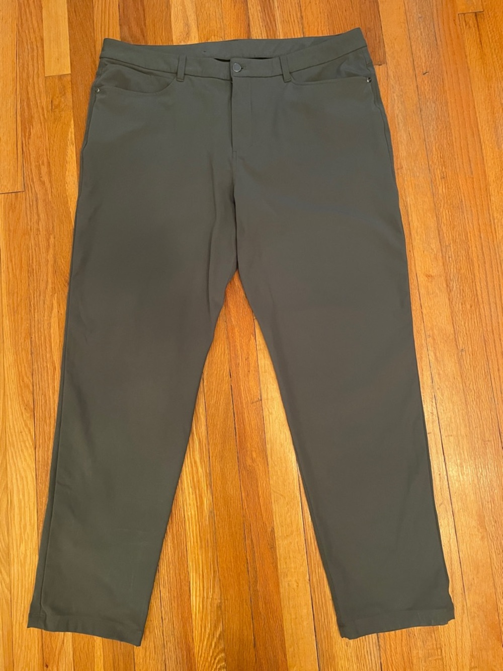 LULULEMON Mens Straight Fit Flat-Front Dark Sage Green Classic Athleisure Pants